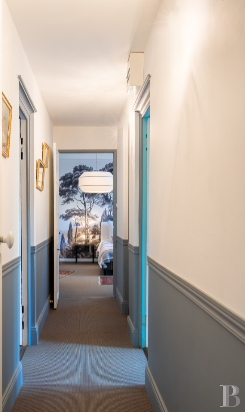 A 17th century manor house with a walled garden, in the heart of the village of Lanildut on the tip of Finistère - photo  n°19